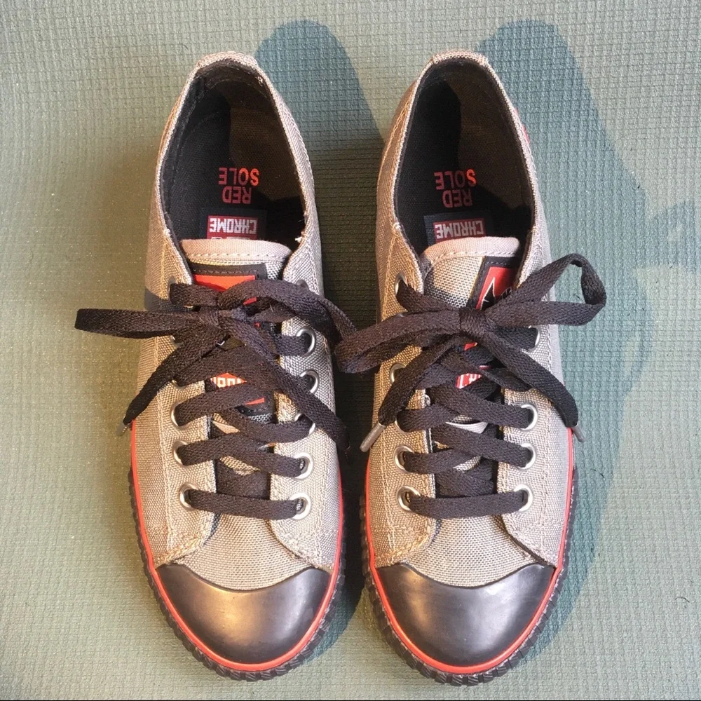 W’s: 6.5, M’s: 5 •Chrome Industries• Kursk-Cordura Grey Red Sole Cycling Sneaks - Picture 2 of 10
